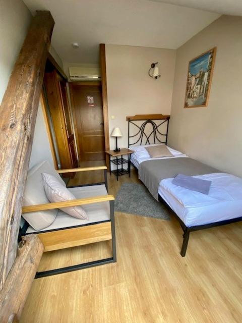 Hotel Via Ironia Високе-Мито Экстерьер фото
